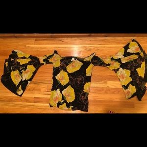 Free People off the shoulder top with wide bell sleeves. Multicolored.